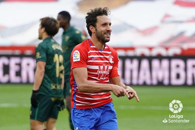 爱体育-格拉纳达遭遇沉重失利,艰难晋级