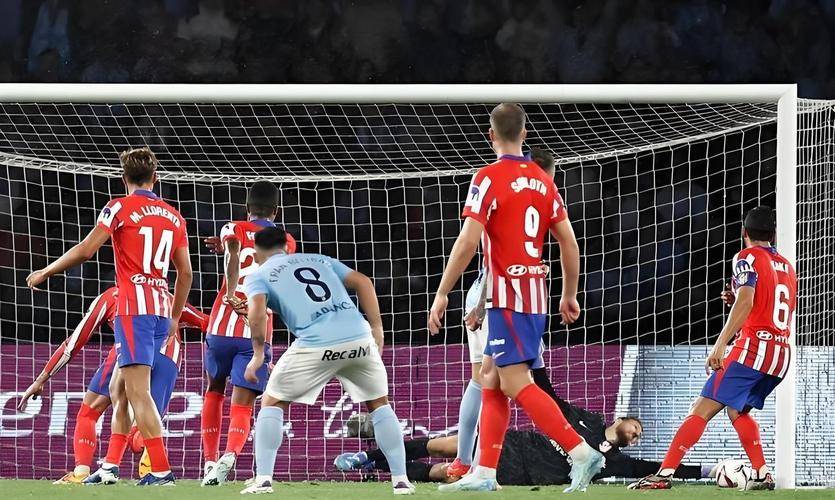 爱体育-塞维利亚战平门兴格拉德巴赫，势均力敌